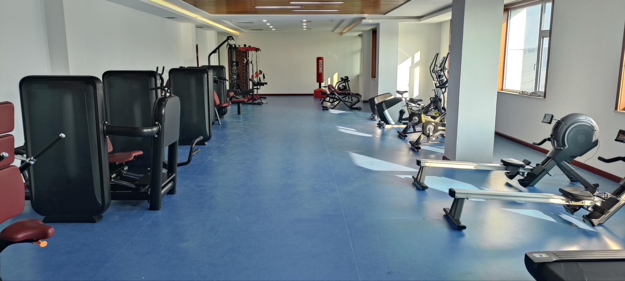 康強力量訓(xùn)練器